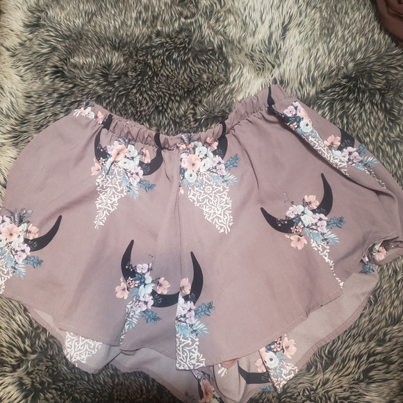 Shorts - Picture 1 of 1